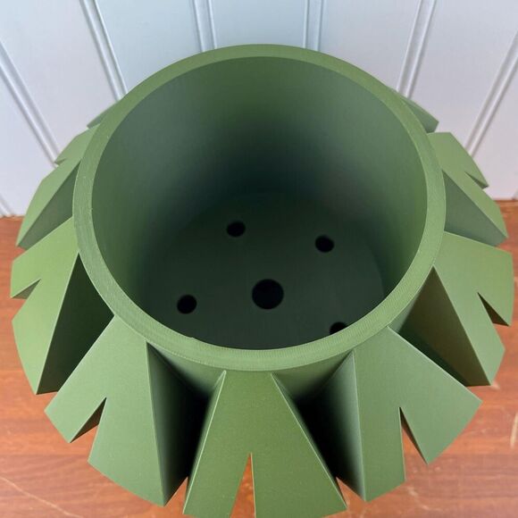 The Kovi Indoor Planter Pot with Drainage Tray & Stand, Houseplants - Picture 4 of 10